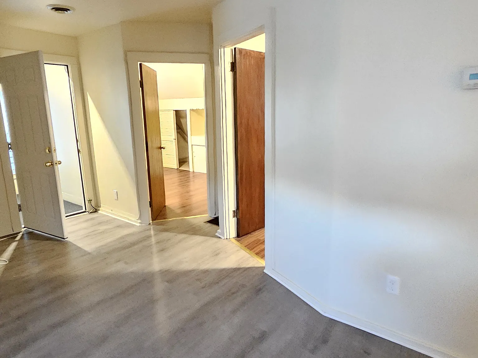 2 bed, 600 sqft, $1,900 — Photo 4