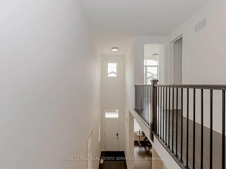 3334 Harasym Trl — Photo 17