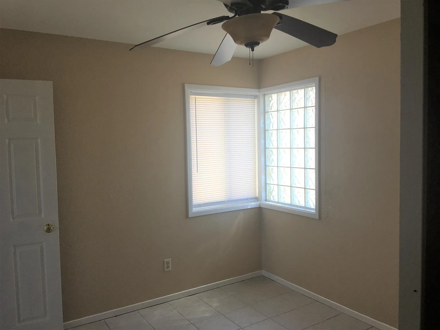 3 bed, 1108 sqft, $1,275 — Photo 3