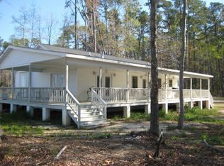 237 Harris Grove Ln, Reedville, VA 22539