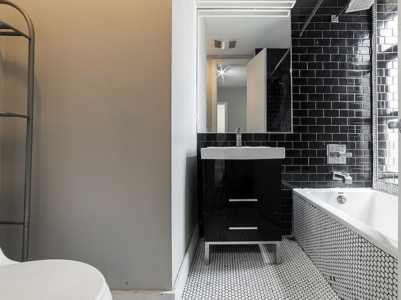 4th image of 399 Nostrand Ave #3R