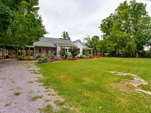 3rd image of 1716 E Pitts Ln