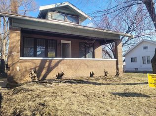 2516 NE Madison Ave, Peoria, IL 61603