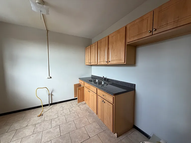 7952 S Ashland Ave #2F — Photo 6