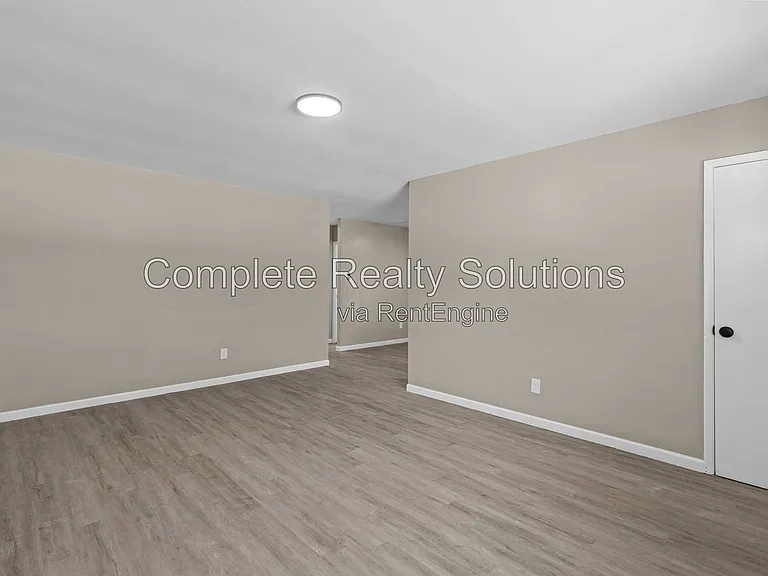 10417 Prince Dr — Photo 11