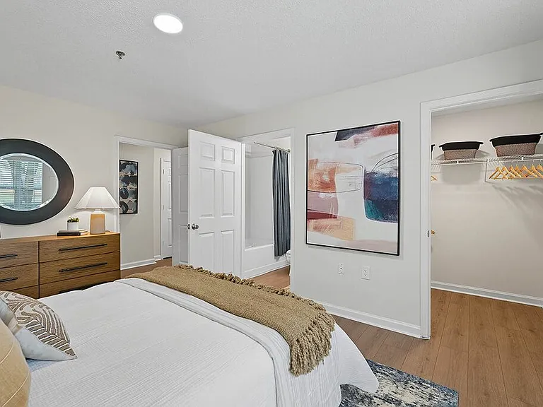 Chroma Park Apartments — Photo 10