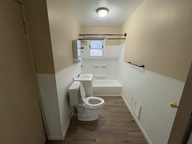 154 Liberty St #2 — Photo 8
