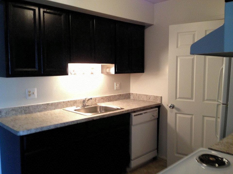 1st image of 1340 Briarwood Dr #5-1