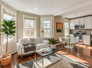 18 Park St #2, Boston, MA 02129