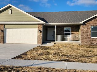 530 Lloyd Dr, Dwight, IL 60420