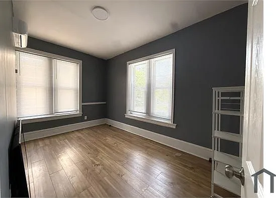 1 bed, $990 — Photo 4