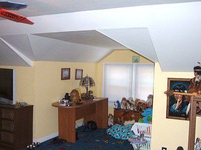 5th image of 107 Gilmour Ct
