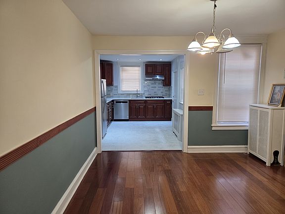 2nd image of 559 Rosalie St