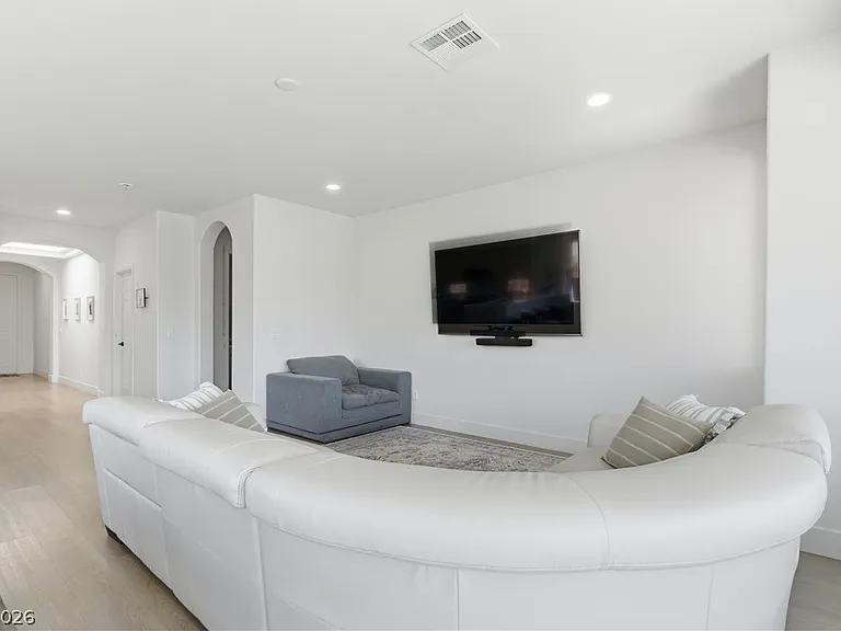 11063 Pegasus Dr — Photo 17