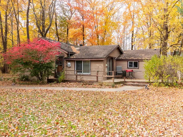 53984 84th Ave, Decatur, MI 49045
