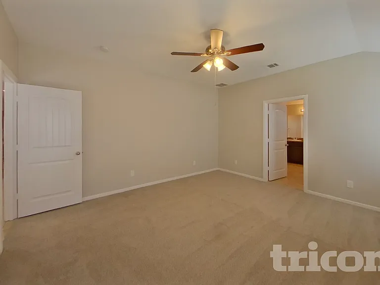 728 Walls Blvd — Photo 7
