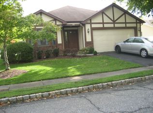 108 Clubhouse Ln, Marlboro, NJ 07746