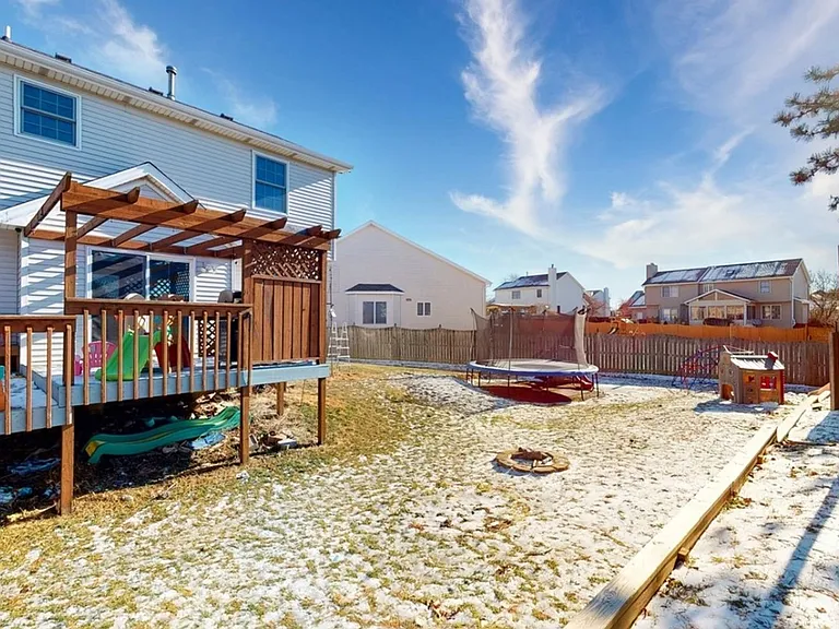 14 Kleggstone Cir — Photo 39