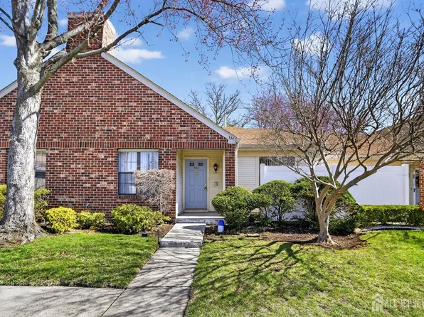 334 Wycoff Way W, East Brunswick, NJ 08816