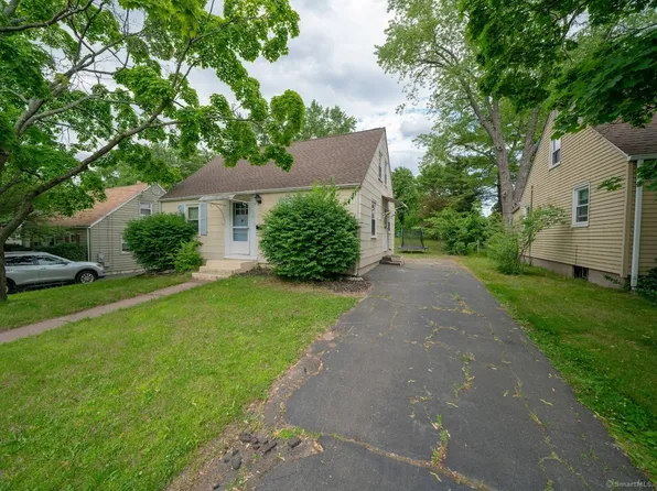 25 Griffin Road, Manchester, CT 06042