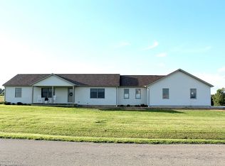 6259 Roundhead Rd, New Vienna, OH 45159