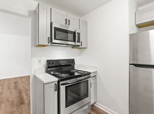 4837 E Burnside St APT 12, Portland, OR 97215