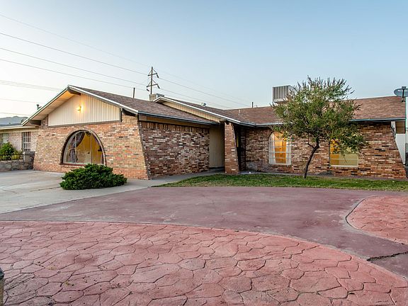 2nd image of 5043 Sagittarius Ave
