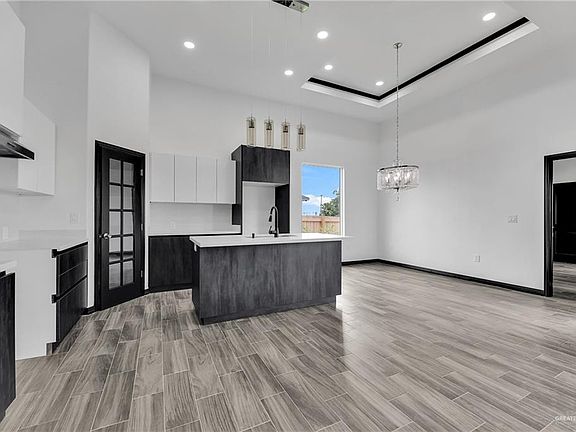 5th image of 632 Yoli Ln