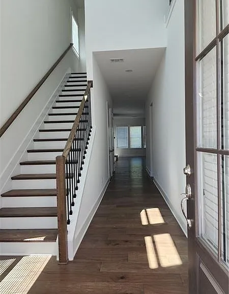 1241 Westshore Dr — Photo 6