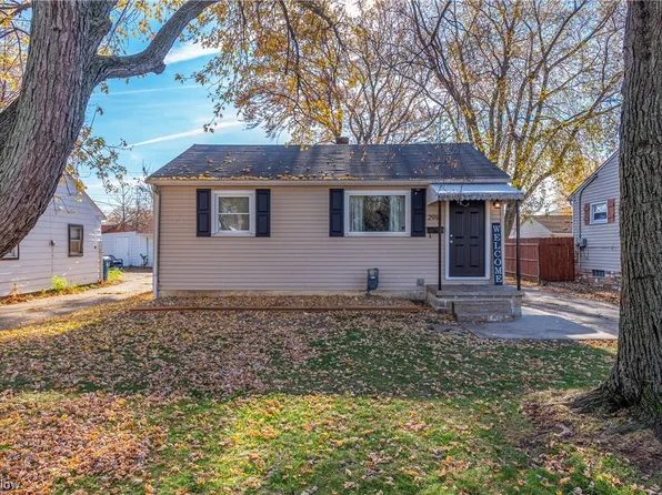 2918 Garfield Blvd, Lorain, OH 44052