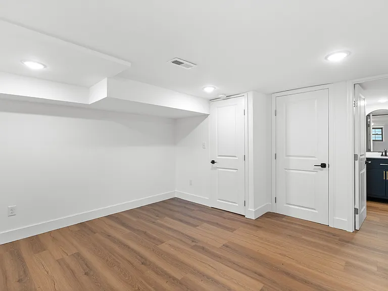 3418 Michigan Ave — Photo 14