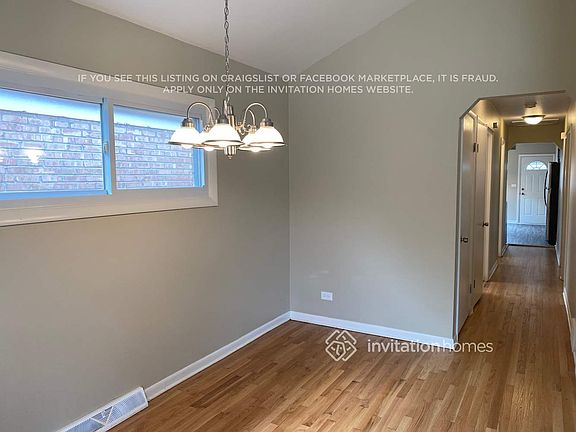 3rd image of 3130 W Hood Ave
