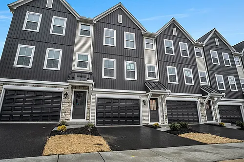 20 Morgan Dr Photo 1