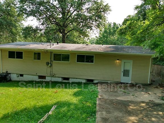 3rd image of 10219 Green Valley Dr