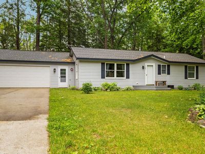4685 Wah Wah Soo Dr, Gaylord, MI, 49735