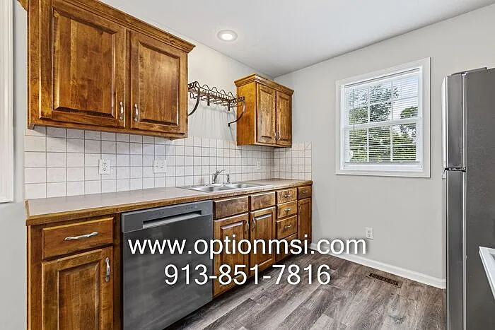 5502 Hayes St — Photo 4