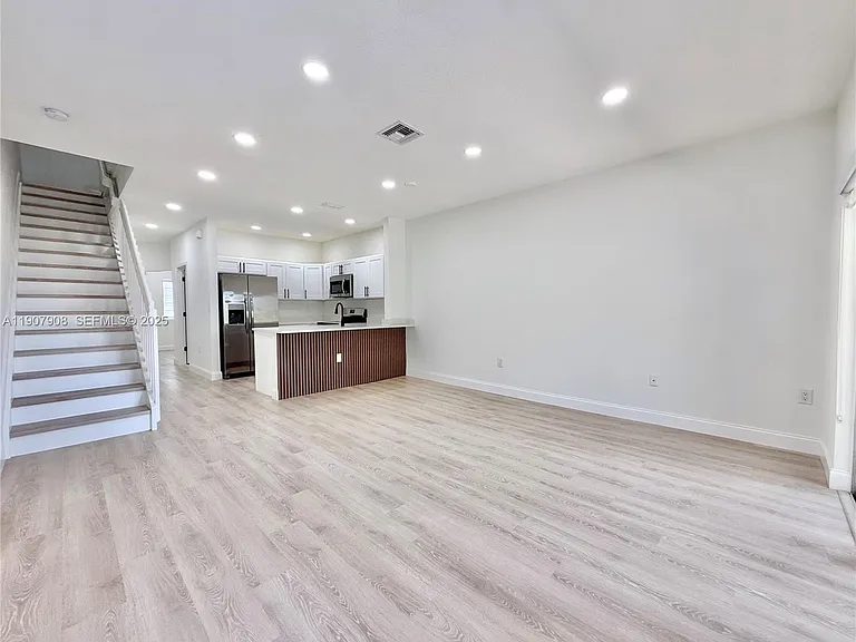 4412 Woodland Cir #0 — Photo 6