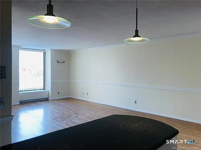1 bed, 1.0 bath, 809 sqft, $1,800 — Photo 3