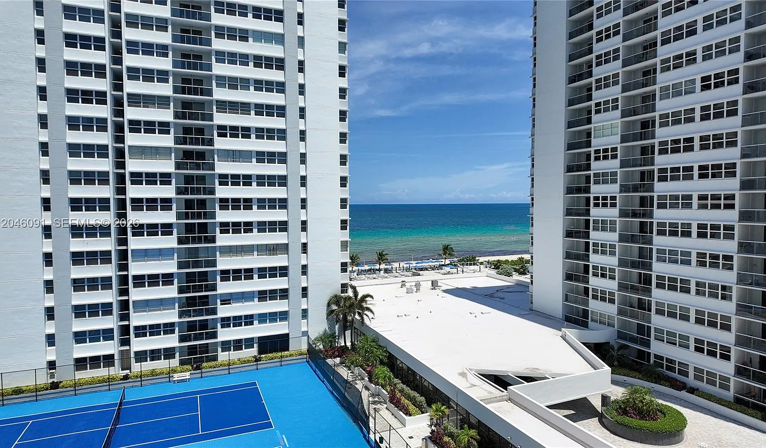 La Mer Estates West Condo — Photo 4