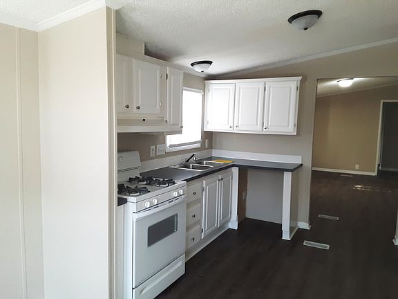 4th image of 735 Briarwood