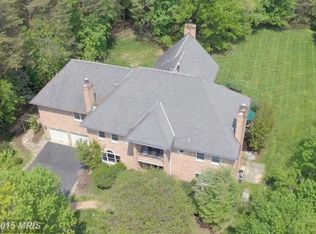 2403 Oakmont Ct, Oakton, VA 22124