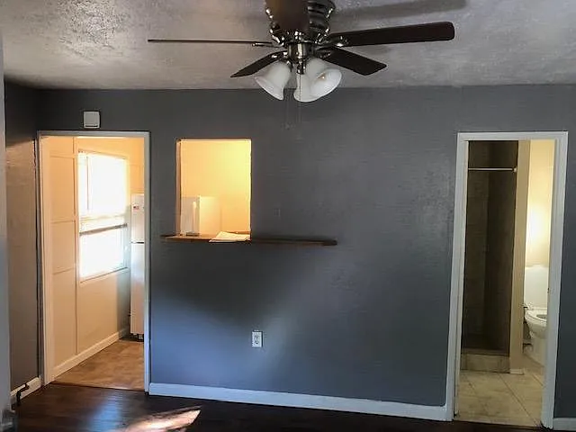 Studio, $1,295 — Photo 3