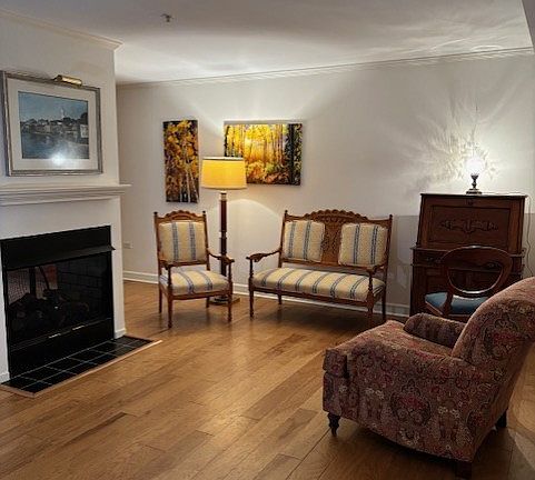 5th image of 1625 Glenview Rd Unit 103