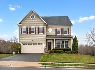17 Royal Crescent Way, Fredericksburg, VA 22406