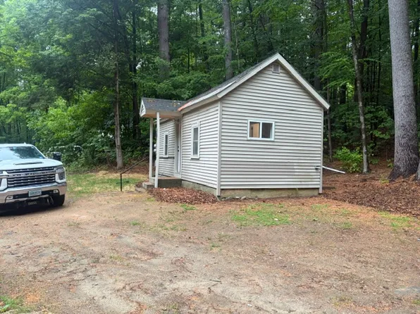 122 Herrick Rd, Lyndeborough, NH 03082