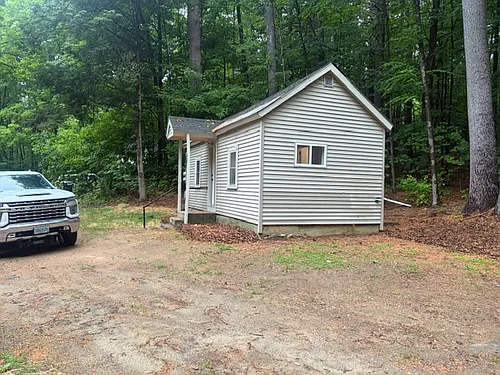 122 Herrick Rd Photo 1