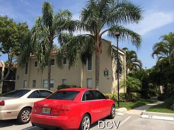 2nd image of 5346 NE 6th Ave #D10