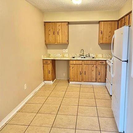 4th image of 1952 Jasper Ln APT C