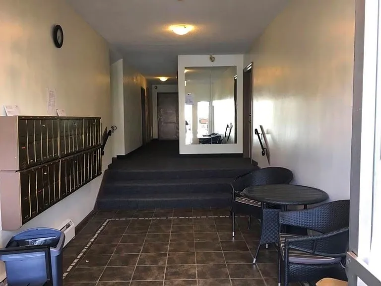 611 Blackford St #212 — Photo 9