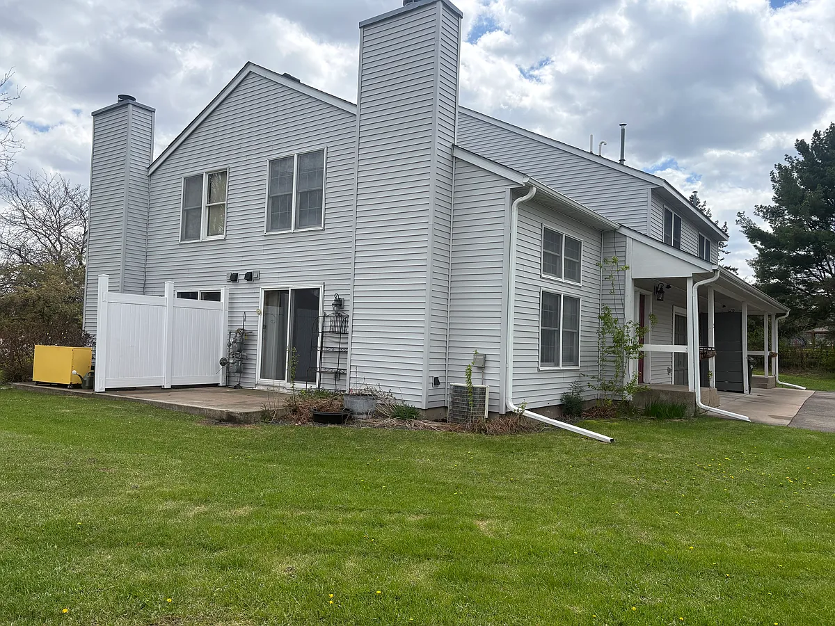 Building Photo - 1437 Hazelcourt #2